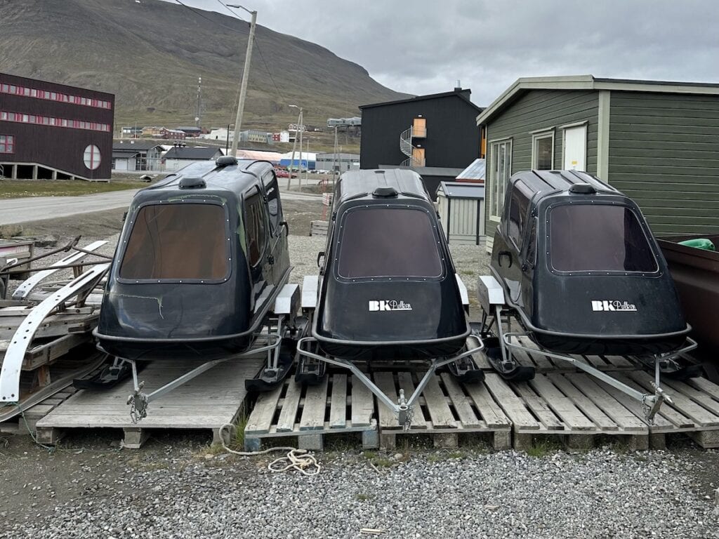 Snowmobiling Svalbard