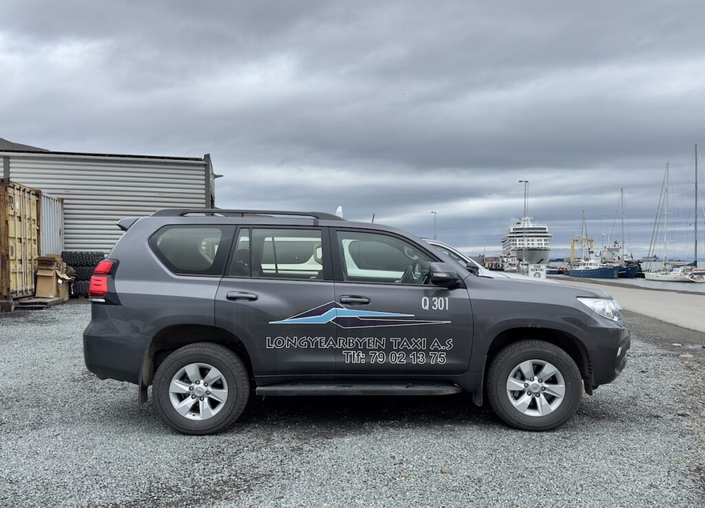 Taxi in Longyearbyen