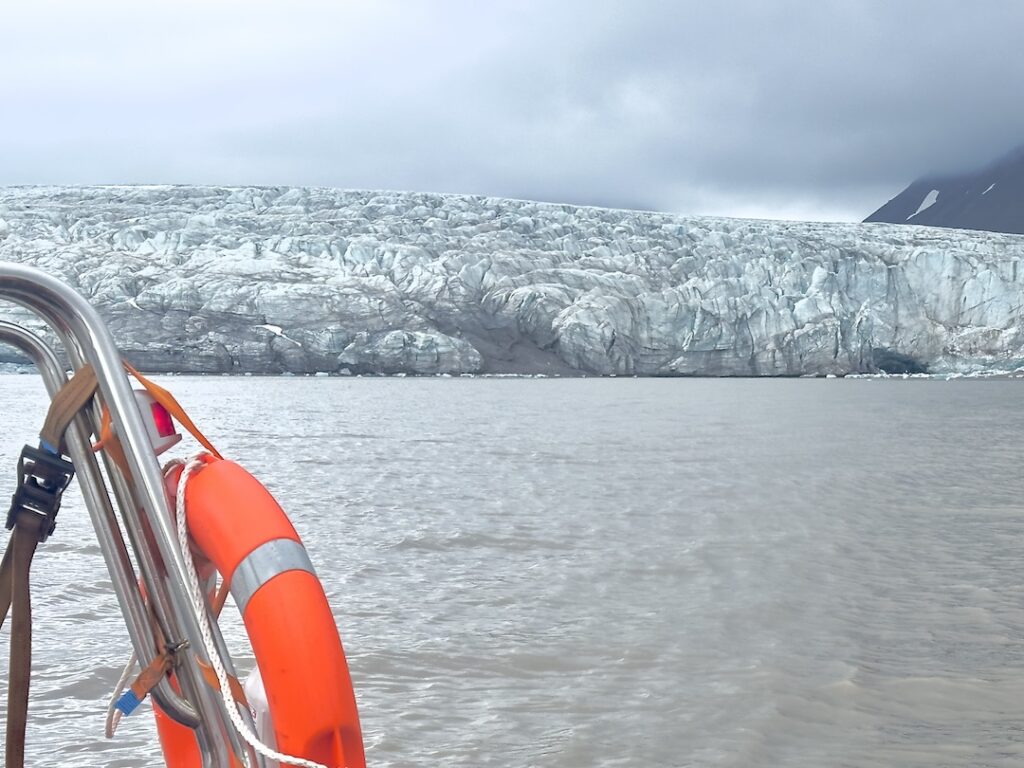 Boat Trip Isfjord Radio Hotel, Svalbard