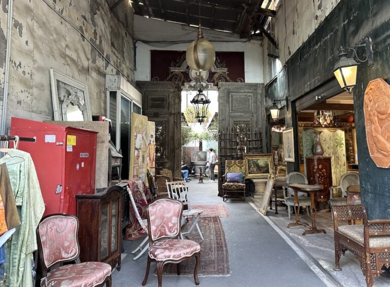 Saint-Ouen-sur-Seine: Paris’ Fashionable Hub for Flea Markets, Football & Fine Fare