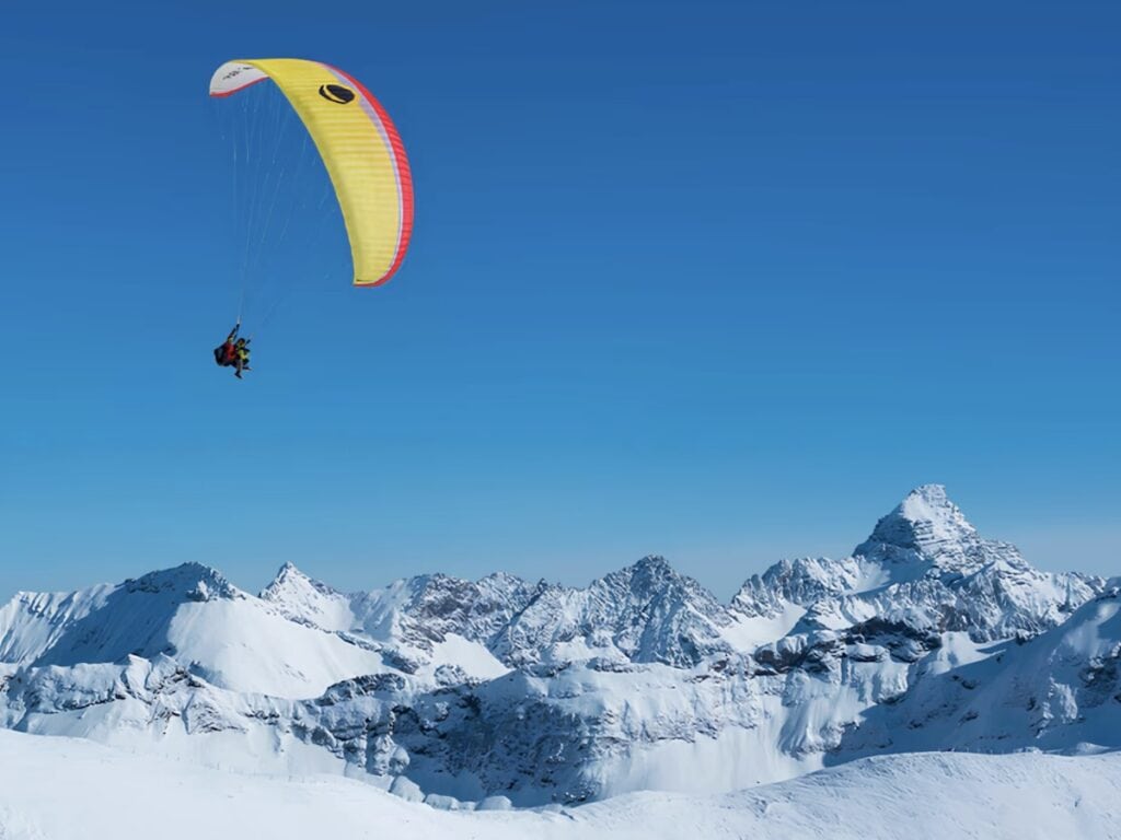 Paragliding over Trois Vallees