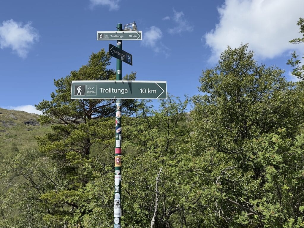 Trolltunga 10km sign