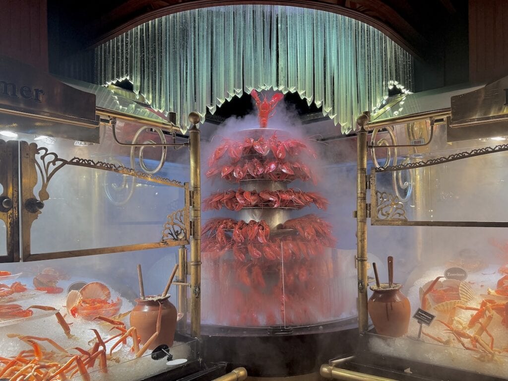 The seafood buffets at Les Grands Buffets restaurant in Narbonne, France